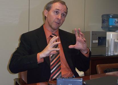 El CEO mundial de Ingram Micro cree que el canal está más preparado para afrontar la crisis