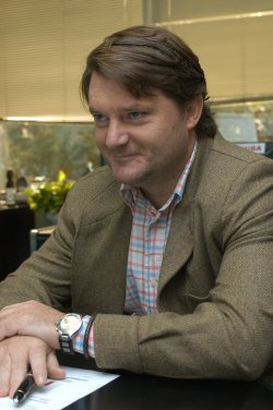 Alberto Ruano, de Toshiba: “Salir de la crisis no consiste en hacer ofertas, sino en trabajar las ofertas”