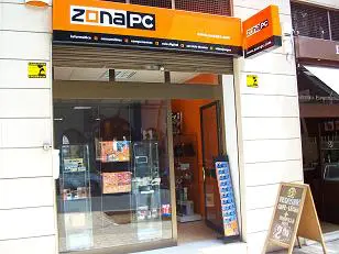 Zona PC abre una nueva tienda en Tenerife