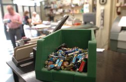 Las baterías y pilas usadas tienen su ley