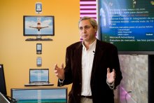 Microsoft reorganiza su división de consumo