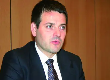 Zitralia, nuevo fabricante de Azlan