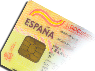 El canal informático ayuda a popularizar el uso del DNI electrónico