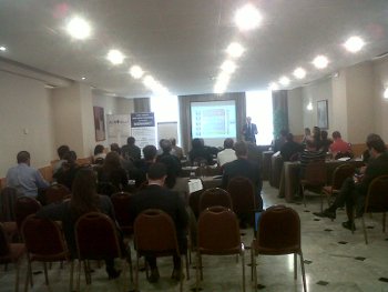 Afina busca negocio entre las medianas empresas