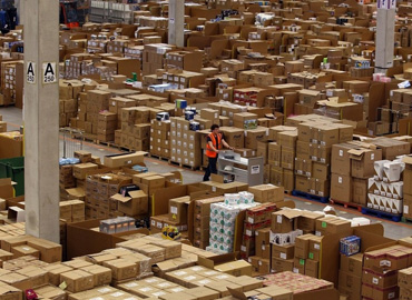 Amazon abre su primer centro logístico en España