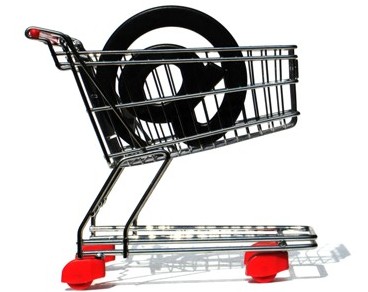 Viajes y moda harán que el e-commerce crezca en verano