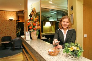 La digitalización de documentos mejoraría en un 19% la gestión hotelera