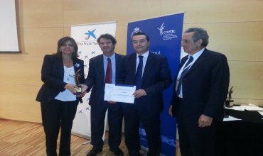 Tita López y Ambrosio Rodríguez recogen el premio de COETTC