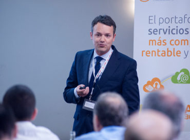 Stéphane Quinnez, director comercial de VozTelecom