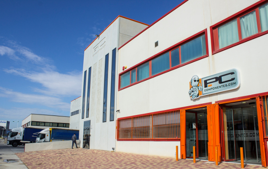 Instalaciones de PcComponentes en Murcia.