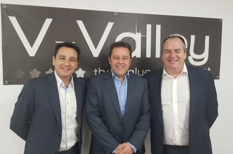 Javier Ruiz, Alberto López y Antonio Arroyo, de la división de seguridad de V-Valley.