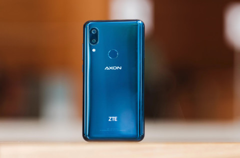 Smartphone ZTE Axon 9 Pro.