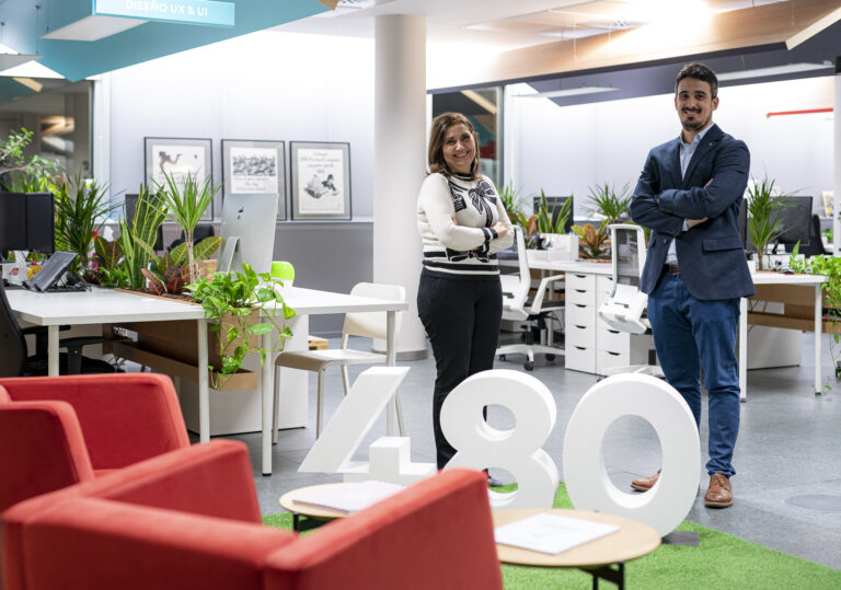 Carmen Ramos (Fama Systems) y Alfredo Cebrián (Cuatroochenta)