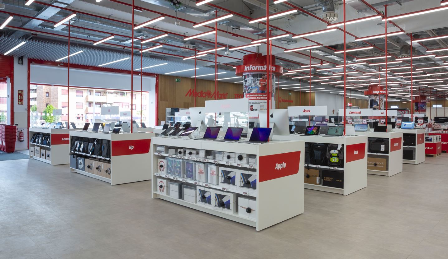 Interior del TechVillage de MediaMarkt en Majadahonda. 