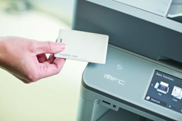 Brother MFC-L6900DW con NFC